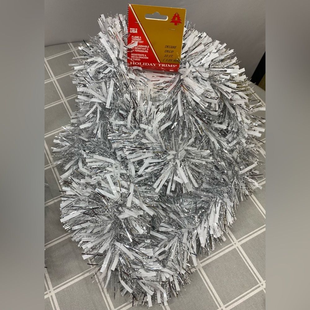 Holiday Garland White Silver Clear Christmas Party Tree Decoration 2) 10' Pcs